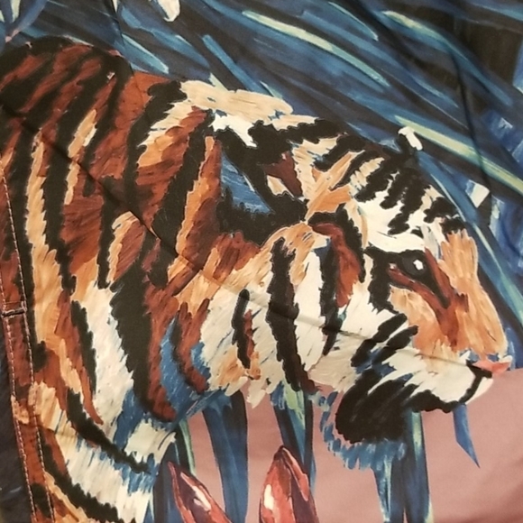 💕TED BAKER💕 Nemor Tiger Printed Swim Short - Picture 9 of 16